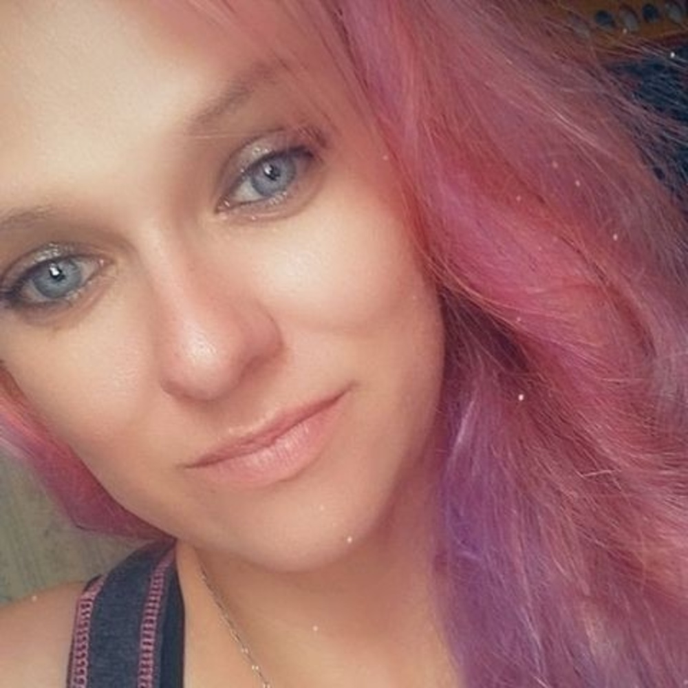 Meet your Posher, Brittney